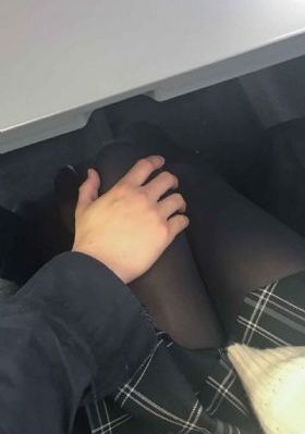 皇后的顶流日常100集剧情介绍
