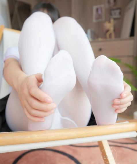 《年轻的妈妈》