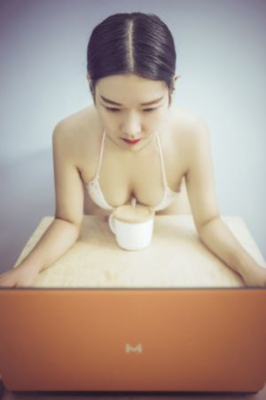 韩国日本三级电影
