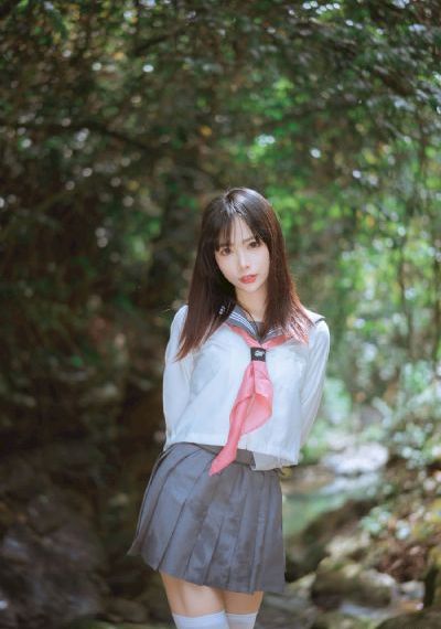 《暖春》