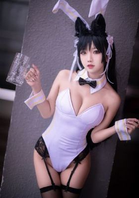 闺蜜扒开我的腿用黄瓜折磨我