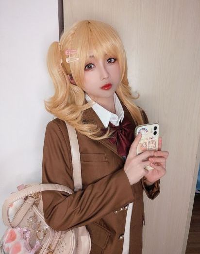 闪耀的他